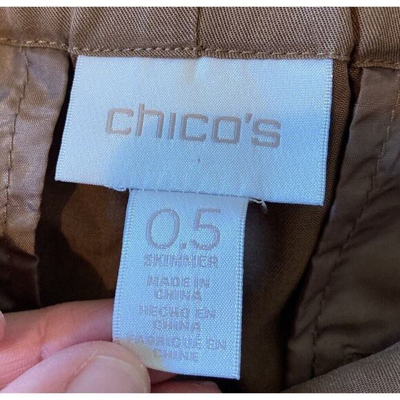 Chico’s Women’s Brown Pleated Pants Size 0.5/Small - Picture 3 of 9